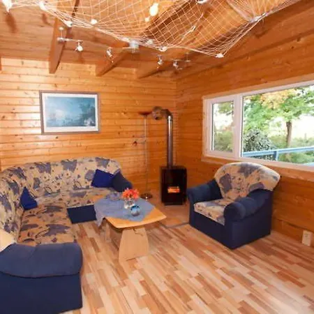 Tatil Evi Kranichblick Mit Terrasse Am Bodden